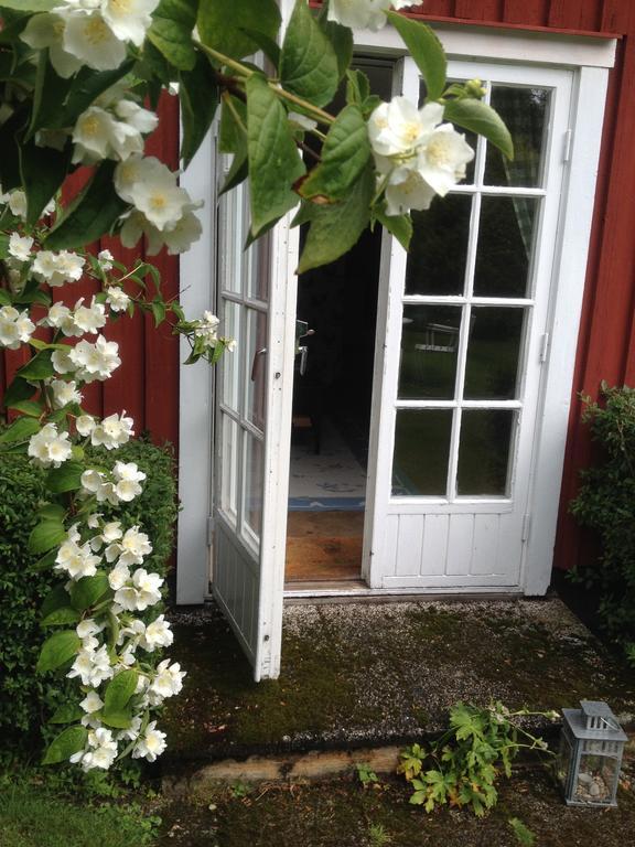 Saebyholms Gard Bed and Breakfast Laholm Esterno foto